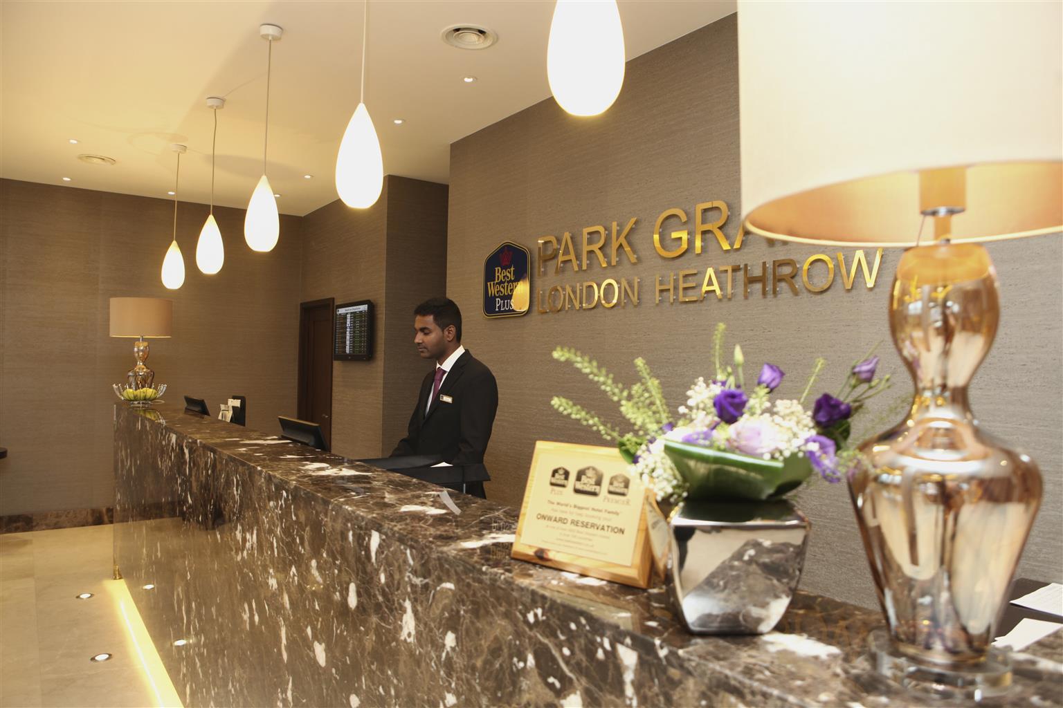 מלון הונסלו Park Grand Heathrow מראה חיצוני תמונה